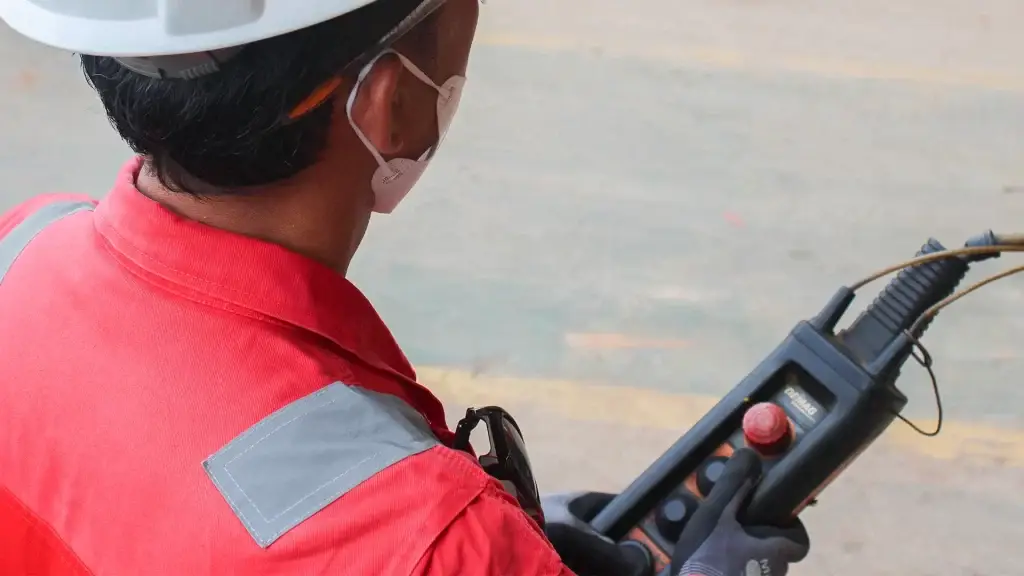 OPERATOR OVERHEAD CRANE